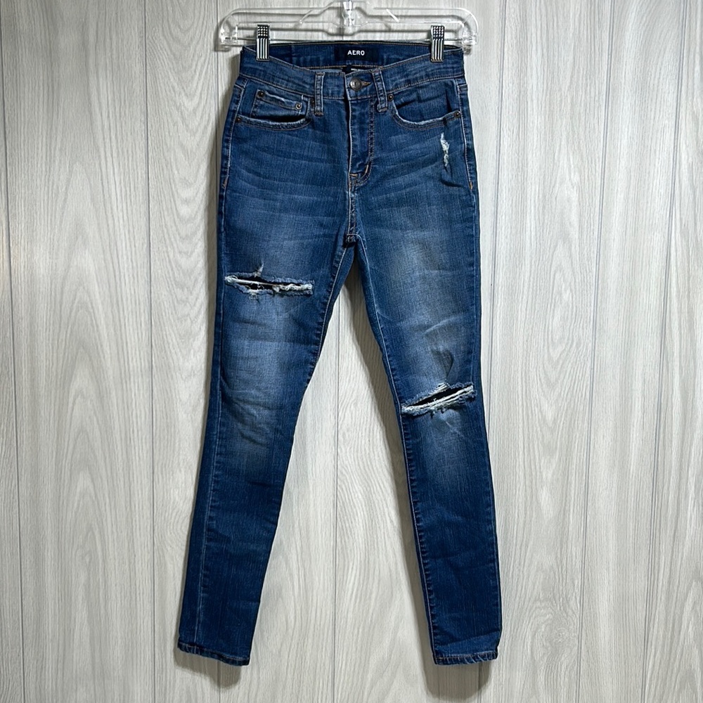 Aero high rise distressed skinny jeans size 0